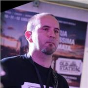 Tecnico informatico con 20 anni di esperienza come sistemista reti, sistemazione hardware, software e sistemi operativi. Lezioni online quando e come vuoi